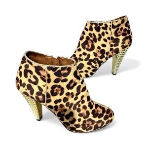 Scene Marianny Leopard Edgy Boots Gold Etched Decorative Heel Booties Size 8.5